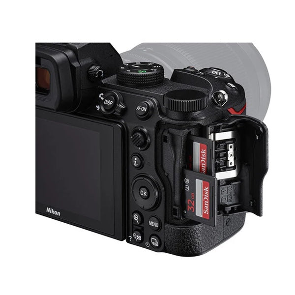 Nikon Z5 Body + SD 64GB Lexar Garanzia Nital Italia